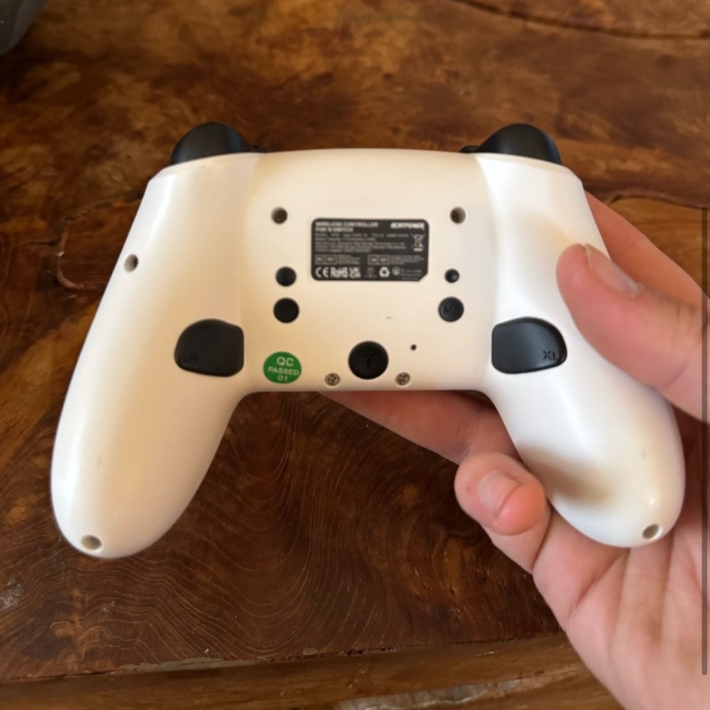 White Controller with LED Accents - Picture 3 of 3